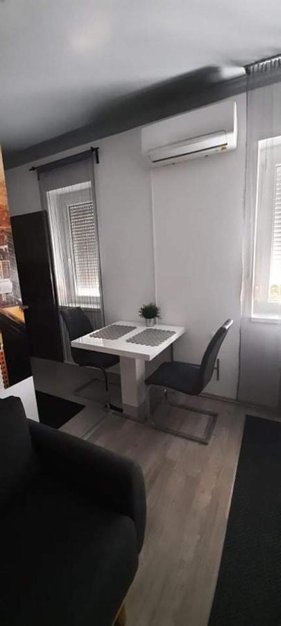 Merey Apartment Сегед Экстерьер фото